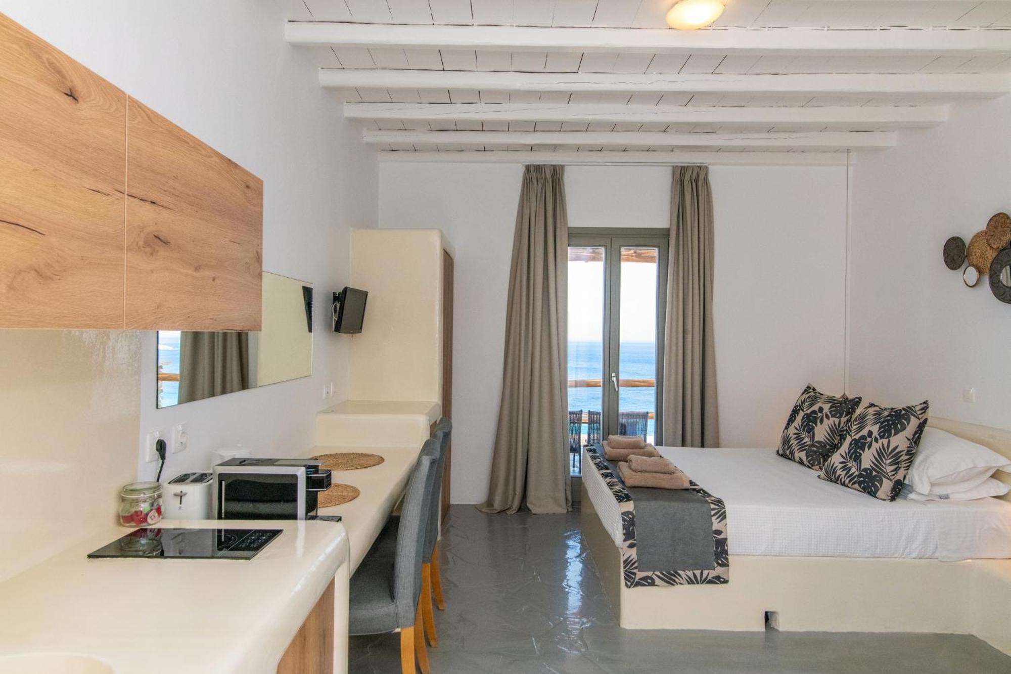 Big Blue Suites & Apartments كيونيا المظهر الخارجي الصورة